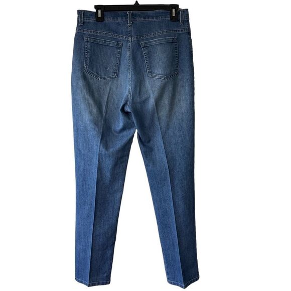 Gloria Vanderbilt Medium Wash Straight Leg Jeans, Size 12 - Picture 6 of 6